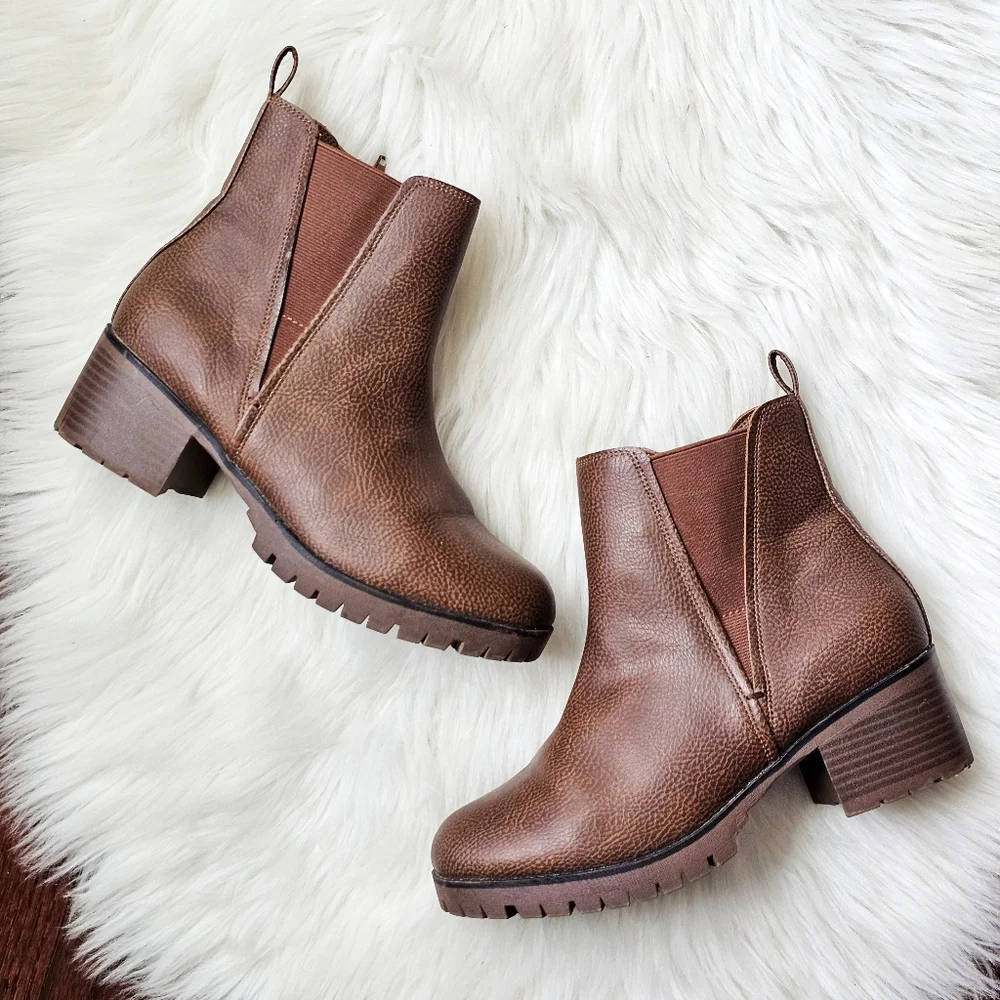 MIA Kids 'Rhoda' Chelsea Brown Boot – Girls Size 6M (Fits Women’s 7.5)